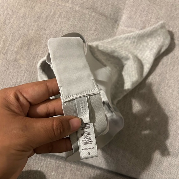 SKIMS Light Gray Ribbed Bralette - Picture 4 of 4